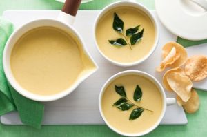 A healthy life - Indian spiced cauliflower soup.jpg